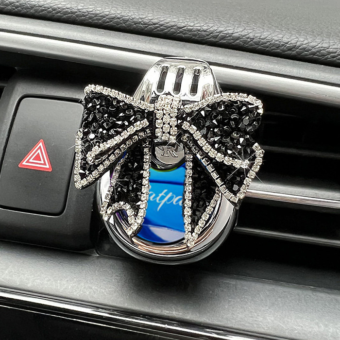 Perfumes de automóviles aromáticos aire acondicionado ventilación perfumes duraderos artículos de decoración de automóviles adornos para hombres y mujeres