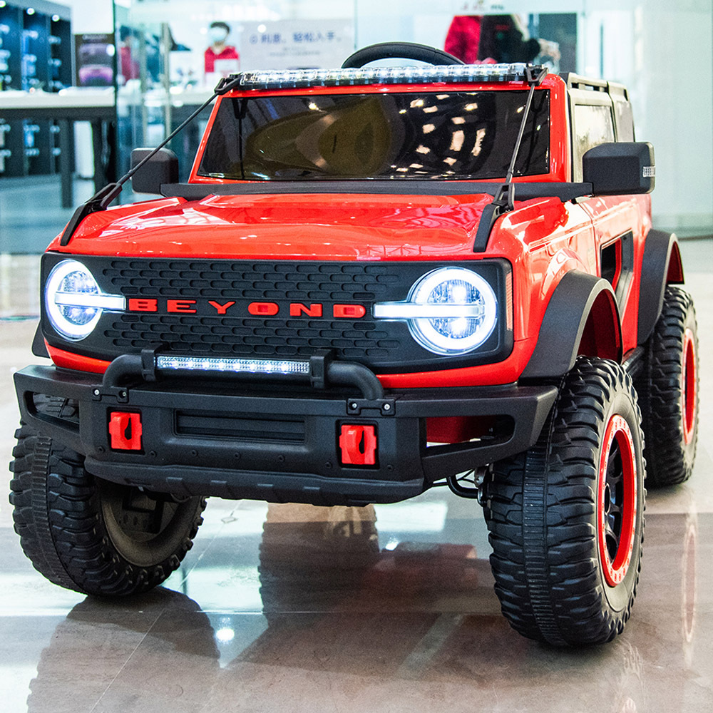 Nuevo coche eléctrico para niños asiento de cuatro ruedas con tracción a las cuatro ruedas control remoto recargable doble cochecito todoterreno bebé juguete