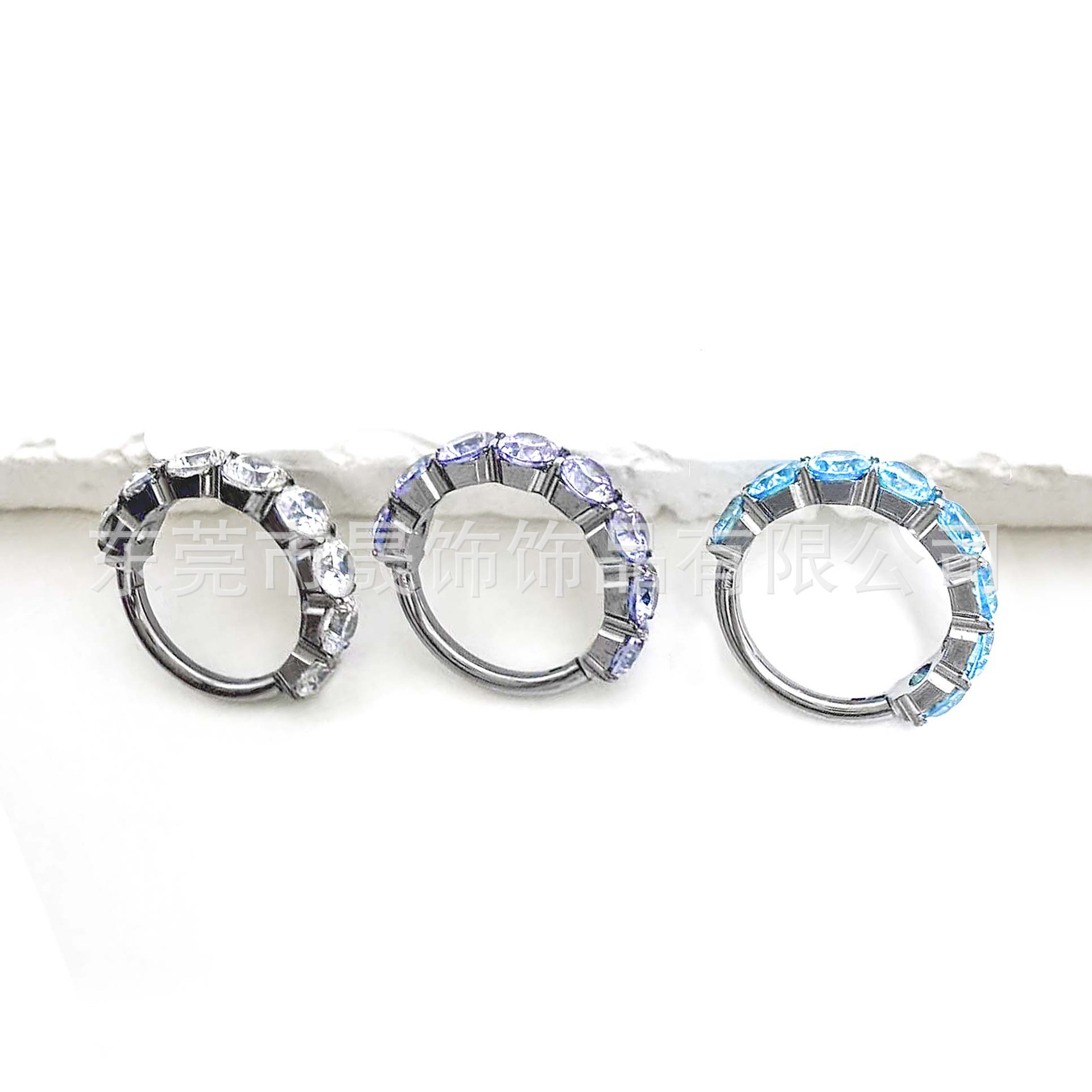 F136 Titanium Earring Set With Cubic Zirconia Nose Hoop 闭口 Ring G23 Implant Grade Titanium Lip Ring Septum 人体 Piercing Jewelry