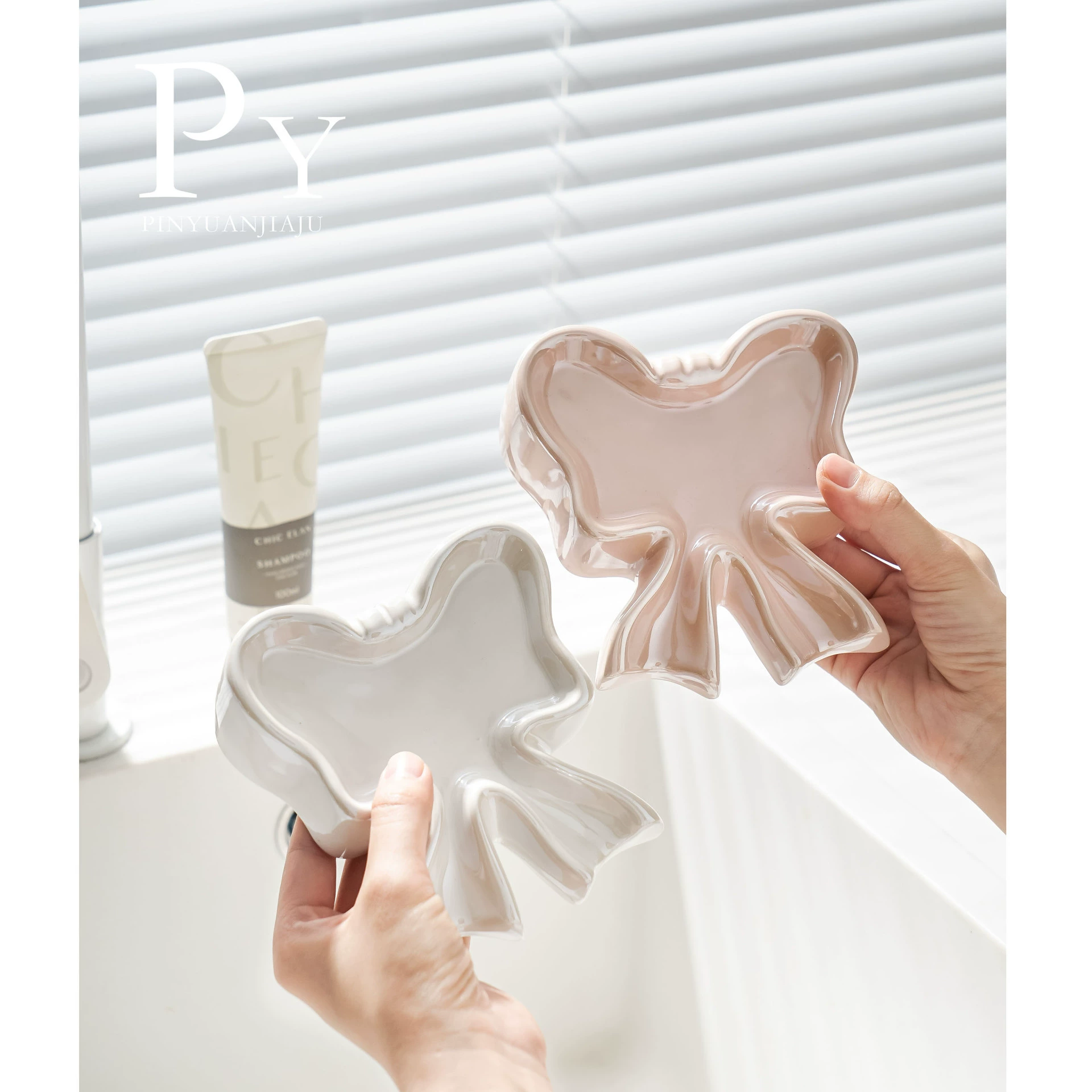 (Кросс-бордерный) Ceramic soap holder with bow, hygienic drying rack for home use, high-quality style, light luxury style