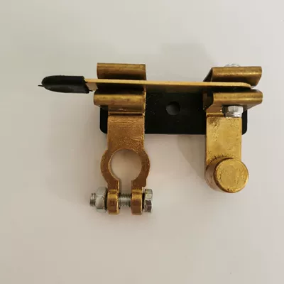 Car on the line of fire knife switch trolley truck - vertical-turret-alloy-copper-plated