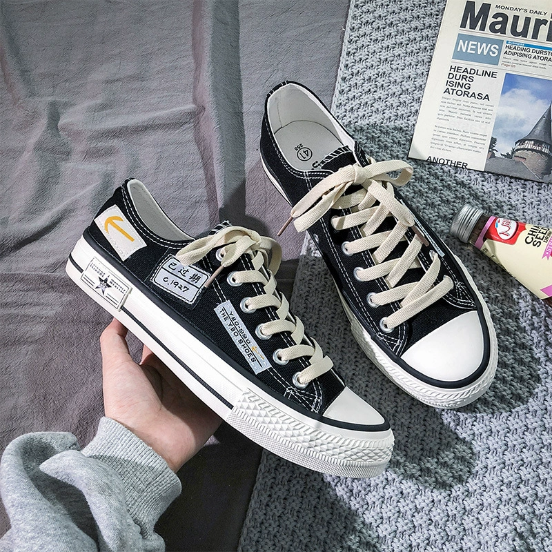 Новый низкий холст мужская обувь 2024 Летняя дышащая повседневная корейская модная мужская обувь дикая спортивная студенческая обувь