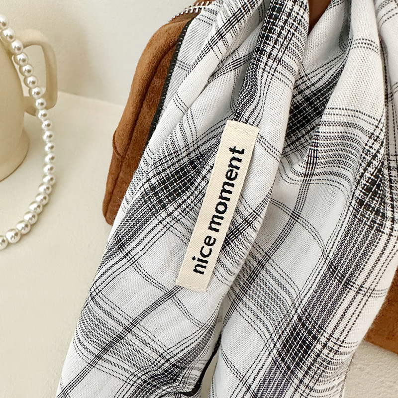 Bufanda triangular para mujer, estilo fino de primavera y verano, bufanda de seda literaria retro, bufanda para el cuello, pañuelo japonés a cuadros de algodón y lino, cinturón para el cabello, cabello atado