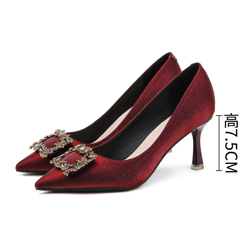 Burgundy 7.5cm (Màu đỏ Burgundy, cao 7.5cm)