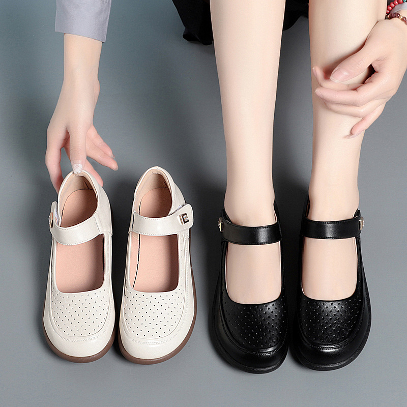 Dép sandal nữ mũi nhọn đế mềm da thật, giày lỗ rỗng mùa hè chống trượt — màu be