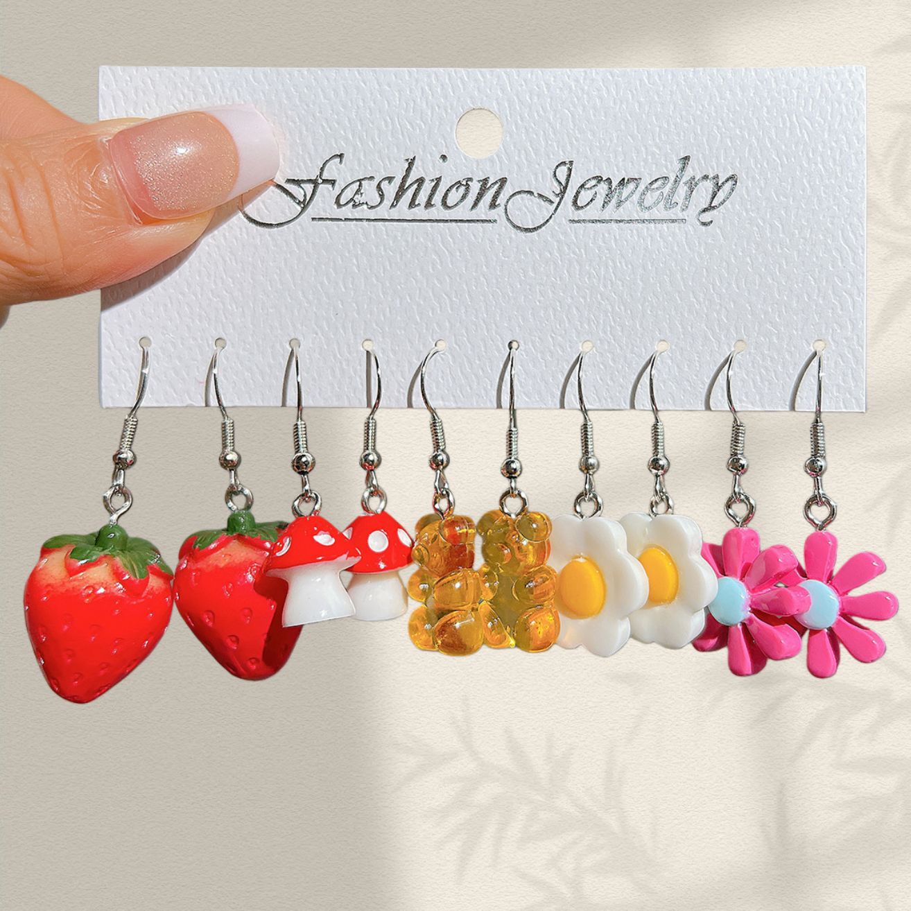 Europa y los EE.UU. dibujos animados transfronterizos animales osos lindos creativos simulación de alimentos aretes de resina de té de leche por mayor