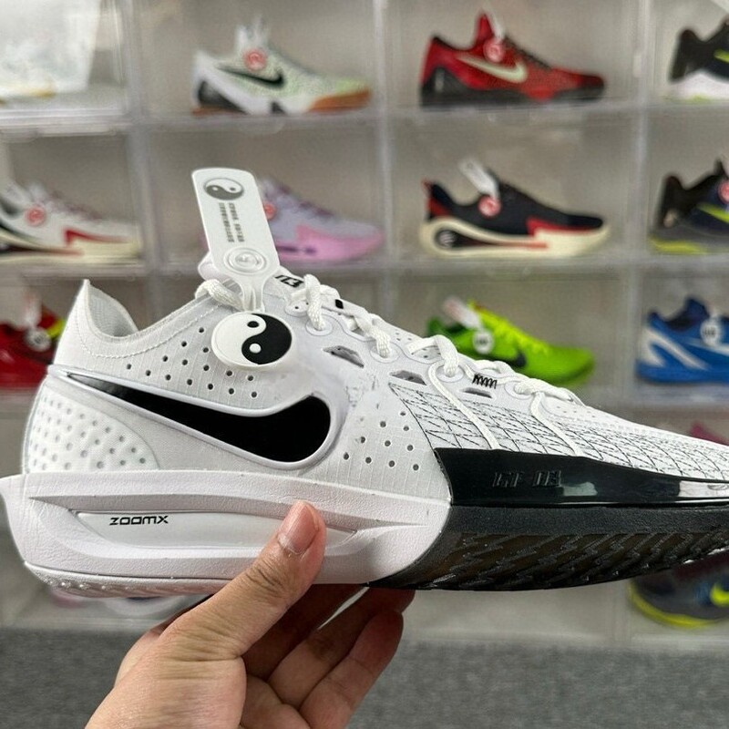Putian New Zoom G.T.Cut3 Low-top Basketball Shoes Shock Absorption Wear-resistant Fiber Air Cushion GT3 sneaker