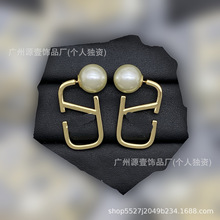 �A��26���Ķ�ᔺϼ��羳����r��VA��ĸ���С�t��ͬ����m����