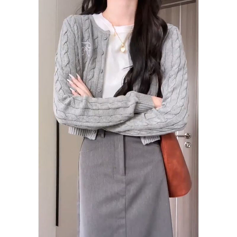 秋季休闲轻熟套装女2025新款短款毛衣开衫外套搭显瘦中长款半身裙|undefined