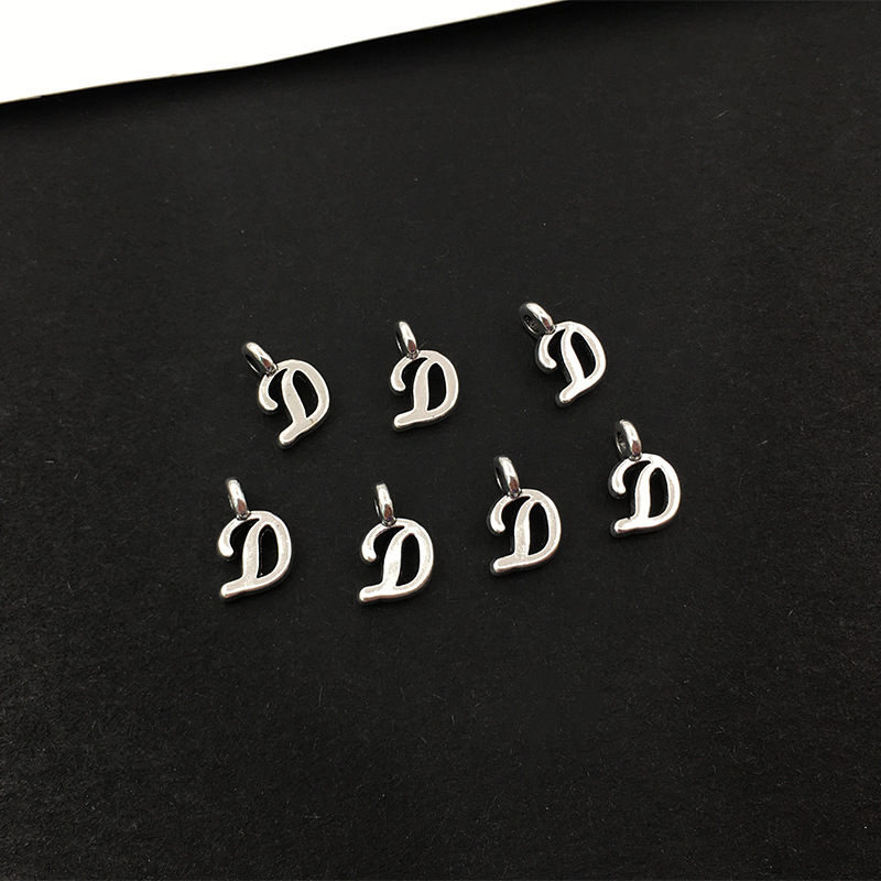 10932-字母D-5×10-0.3g