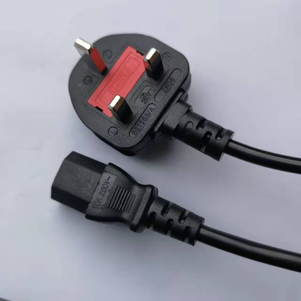 长度可定英国BS1363电源线 13A 250V 尾部品字尾 梅花尾电源线