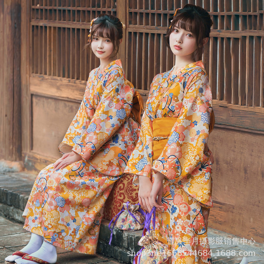 New Japanese kimono women's formal dress improved Japanese bathrobe yellow cute God girl kimono shooting photo clothing