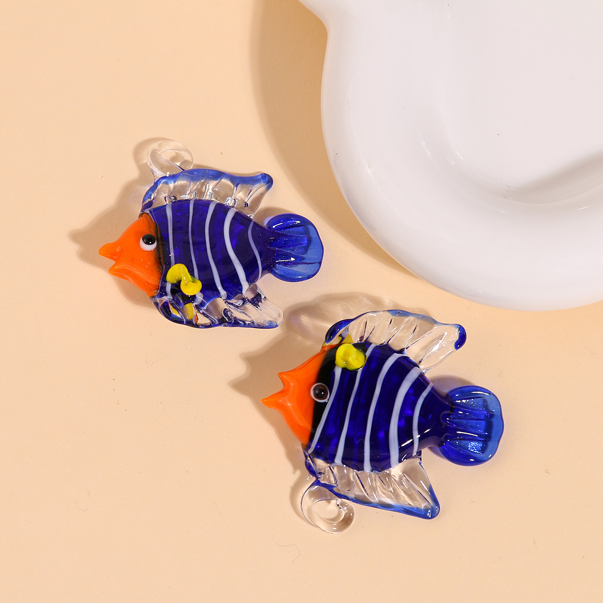 17g Weight Pendant Jewelry Making Type 35MM Jewelry Making Size DIY Jewelry Accessories Classification 1 Piece Quantity glass Material Fish Pattern All Seasons Season IG Style Style 1 Piece 35MM Glass Fish Pendant 4