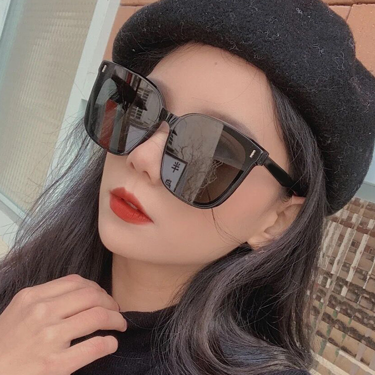 Vintage Style Geometric Ac Square Full Frame Women's Sunglasses display picture 2