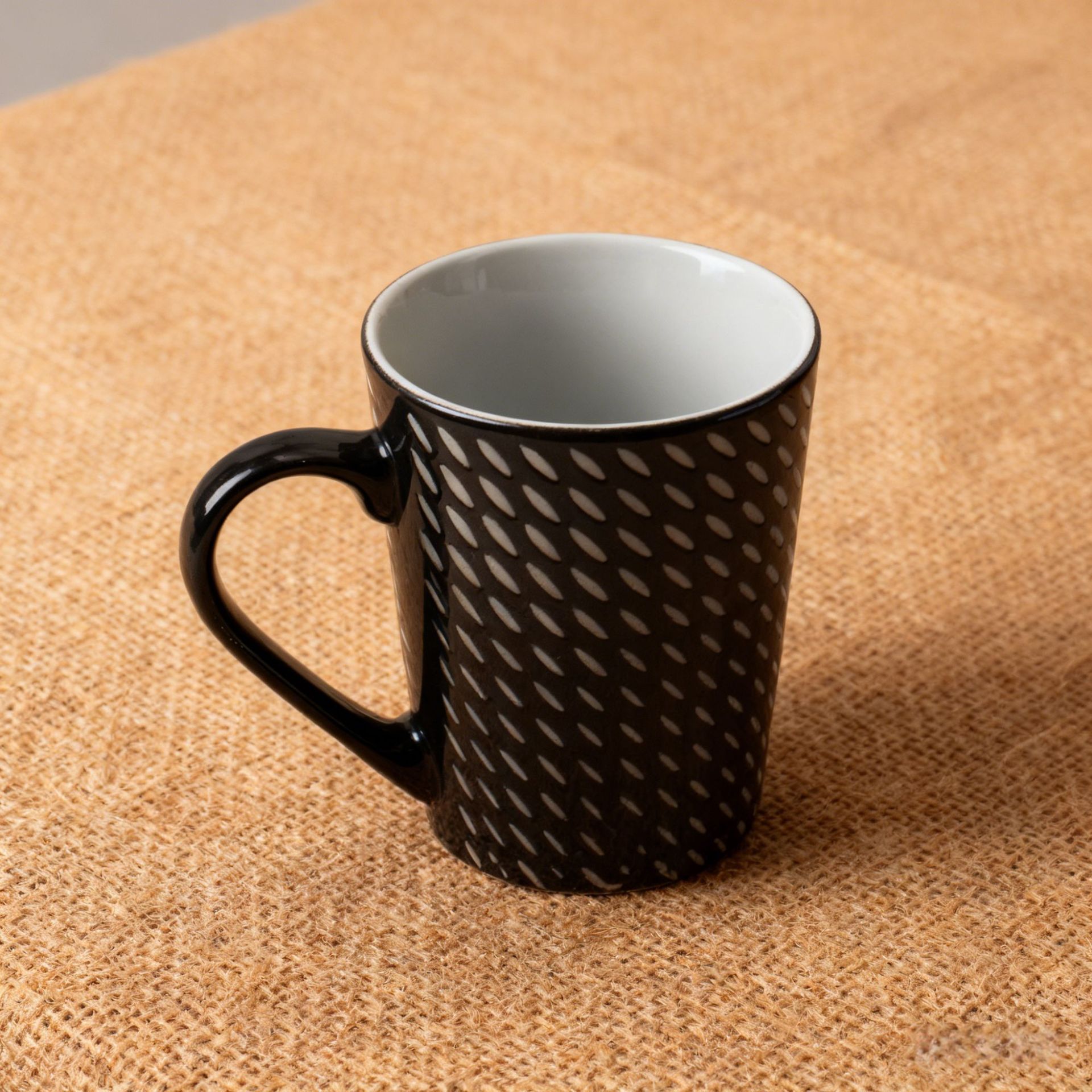 Creative Embossed Large Cup Household Ceramic Mug Office Coffee Cup Water Cup Large Capacity Couple Cup