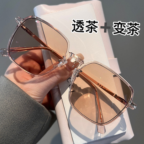Color-changing glasses for women to prevent blue light myopia can be equipped with prescription sunglasses summer high-end sense ins automatic photosensitive belt brown-