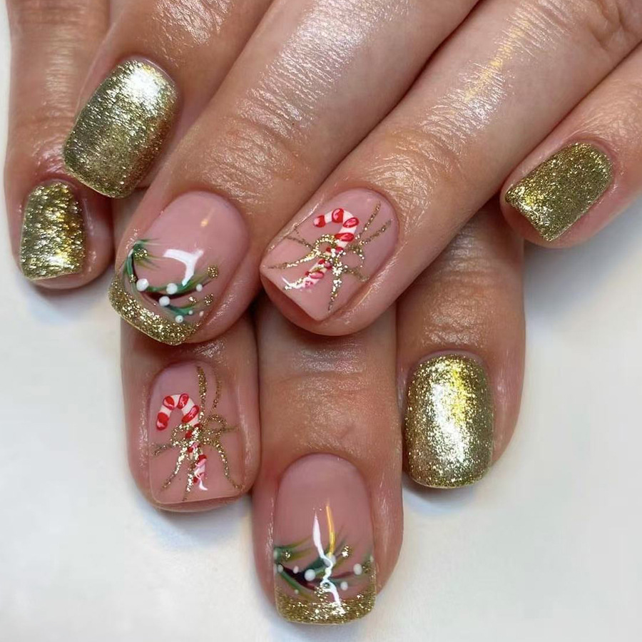 Kurze glänzende quadratische Nägel 2024 neue Weihnachts-Nagelkunst Weihnachtszweige und -blätter rote und weiße Stöcke Glitzer-Nagelkunststücke 24 Stück_voghion.com