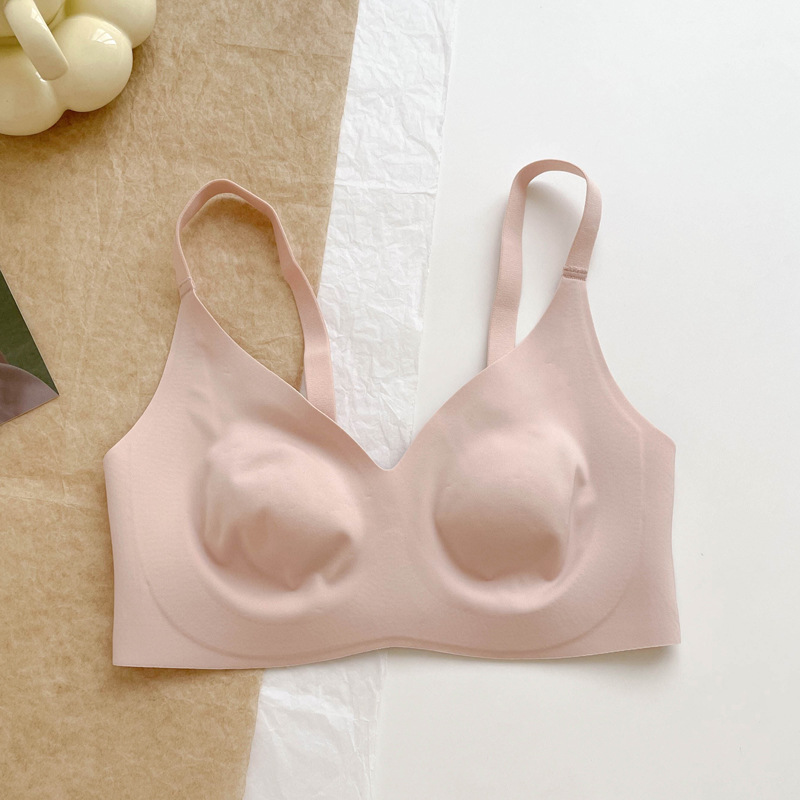 Ropa interior de anillo de acero de sensación desnuda de primavera y verano Sujetador de pecho de soporte suave delgado para mujeres