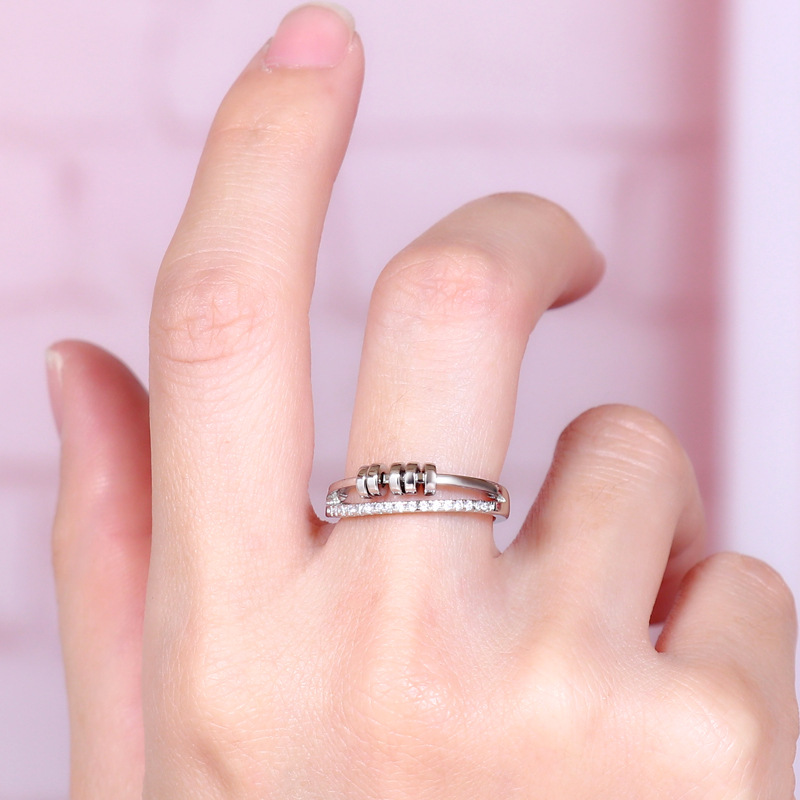 Simple Women's Temperament Good Luck Comes Ring