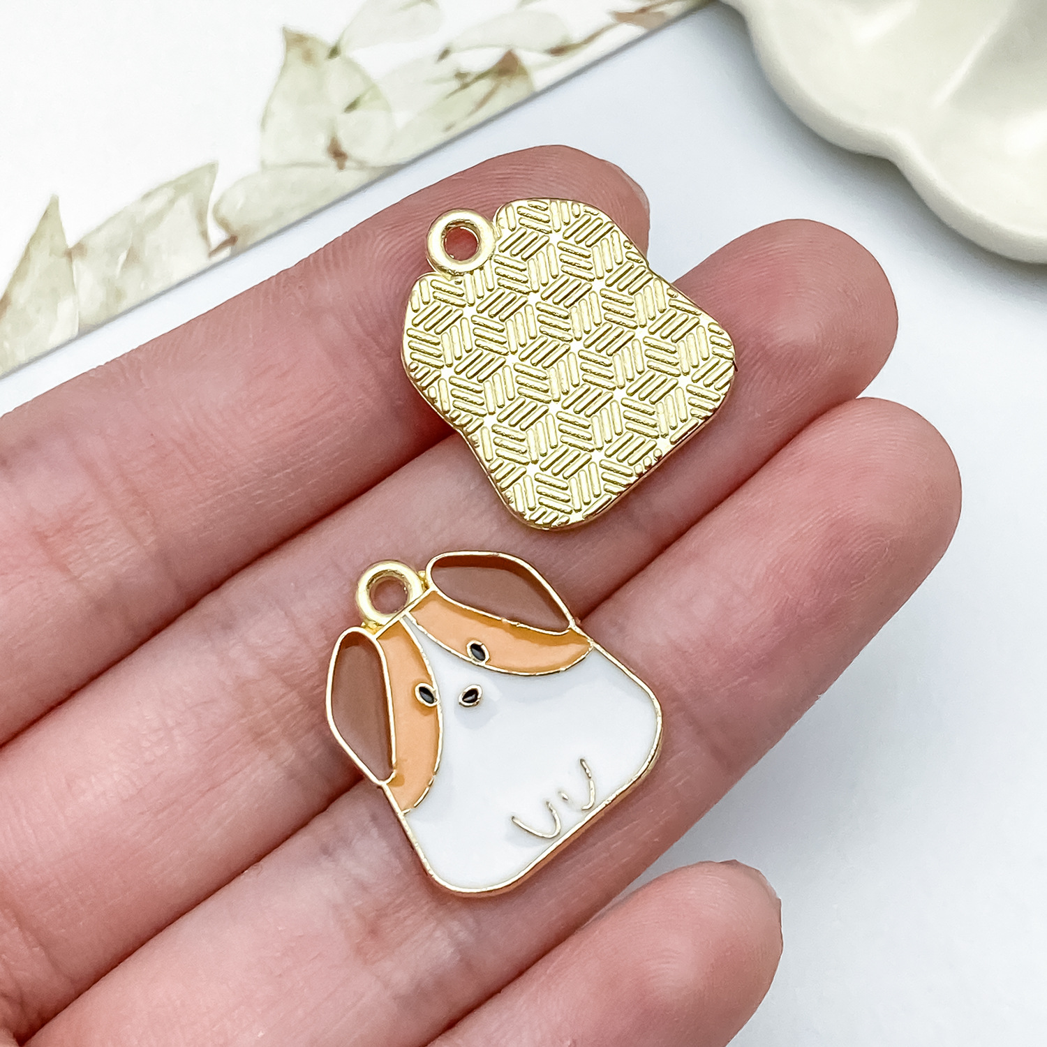 23487-YP-kc金白色滴油锌合金动物小狗20x17x1