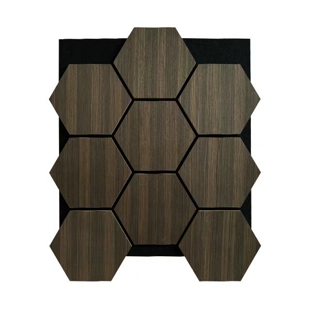 Barras de madera de poliéster rejilla tablero de absorción de sonido hexagonal tablero de absorción de sonido de forma especial pared de fondo teatro material de decoración ecológico