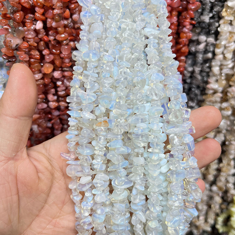 A piece of natural opal is about 80cm