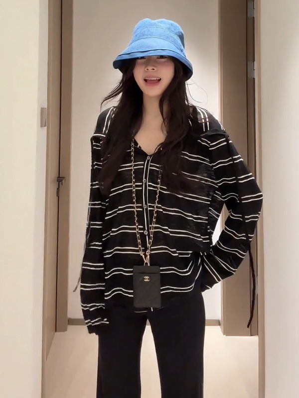 早秋条纹连帽开衫女韩版宽松慵懒风防晒长袖百搭上衣纽扣外套2025|undefined