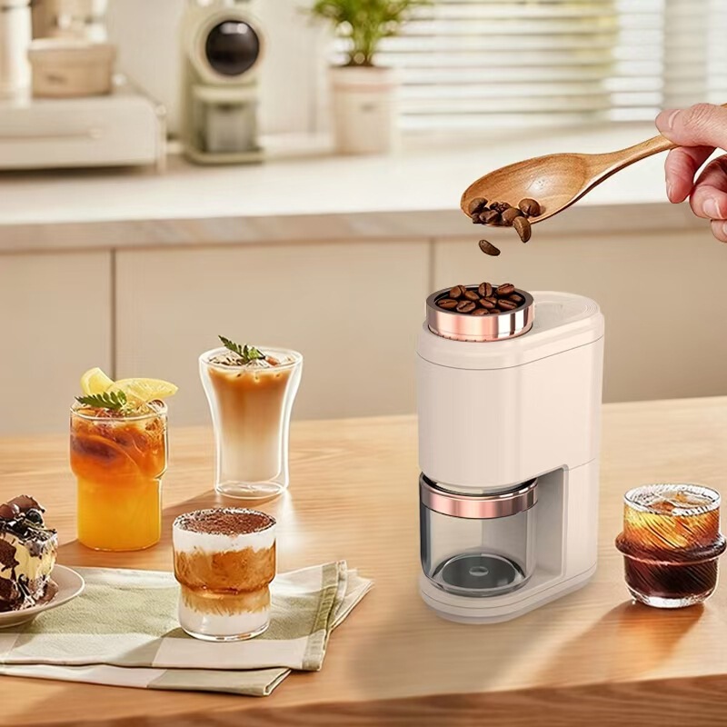 Shunmi Electric Bean Grinder Household Coffee Bean Grinder Portable Small Rechargeable Grinder Coffee Grinding Equipment Shunmi Electric Bean Grinder Household Coffee Bean Grinder Portable Small Rechargeable Grinder Coffee Grinding Equipment