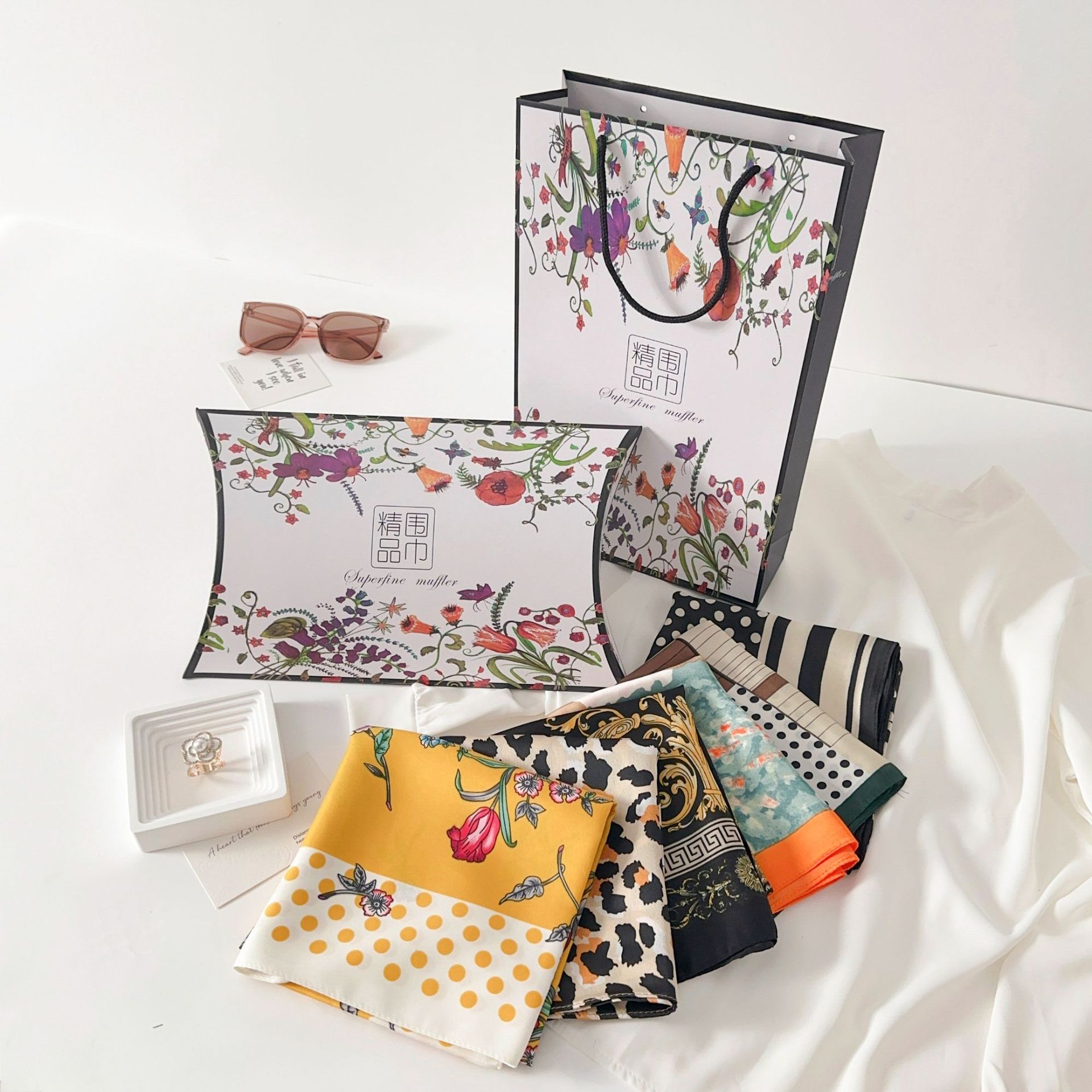 Primavera y otoño moda temperamento 70 toallas cuadradas belleza urbana azafata bufandas profesionales bufandas de seda lujosas caja de regalo set al por mayor