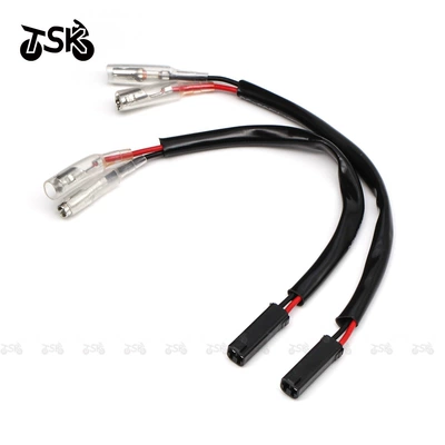 Suitable for SUZUKI SUZUKI motorcycle turn signal adapter plug adapter (Motorcycle General Parts)