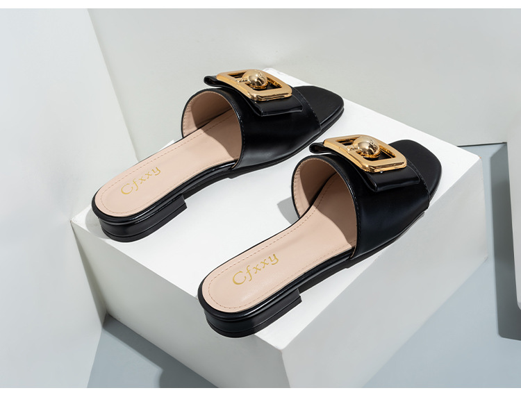 Slides für Mädchen Cross Border Neue Damen-Sandalen mit Metallschnalle und dicken Schuhen_voghion.com