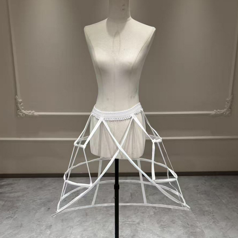 New Cosplay Black and White Carmen Half Slip with Boned Hollow Cross Fishbone Birdcage Petticoat Lolita Petticoat