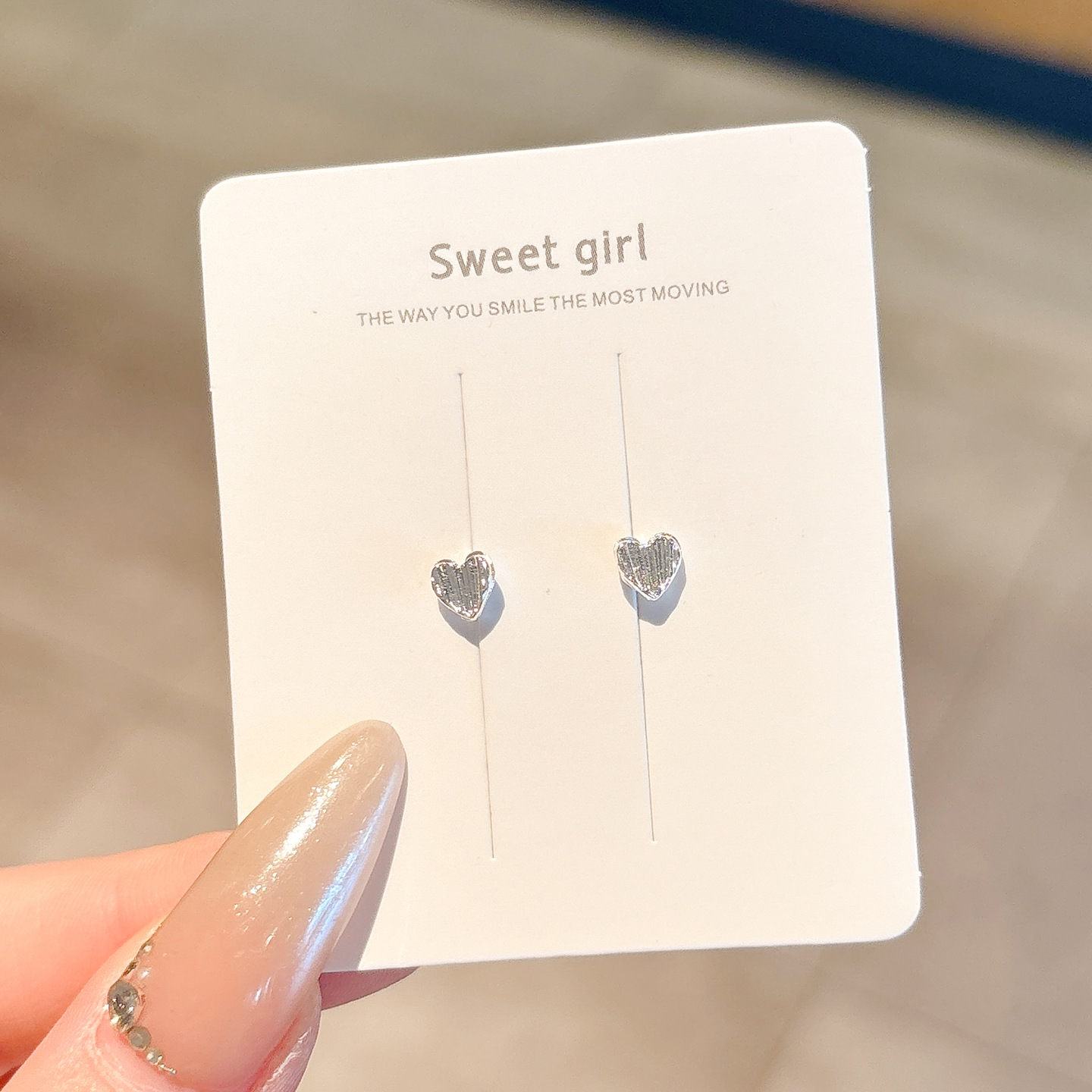 Pendientes de aleación Pendientes de alta calidad de perlas para mujer Pendientes exagerados de temperamento de lujo ligero coreano Pendientes largos con borlas al por mayor