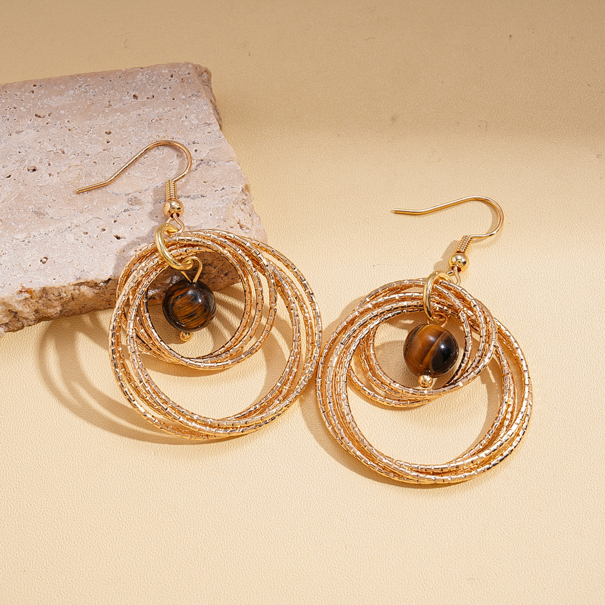 Europa y América bohemia ojo de tigre multi-capas geometría redonda cruzada gancho de orejas retrógrado personalidad nicho de alta sensación pendientes image 7
