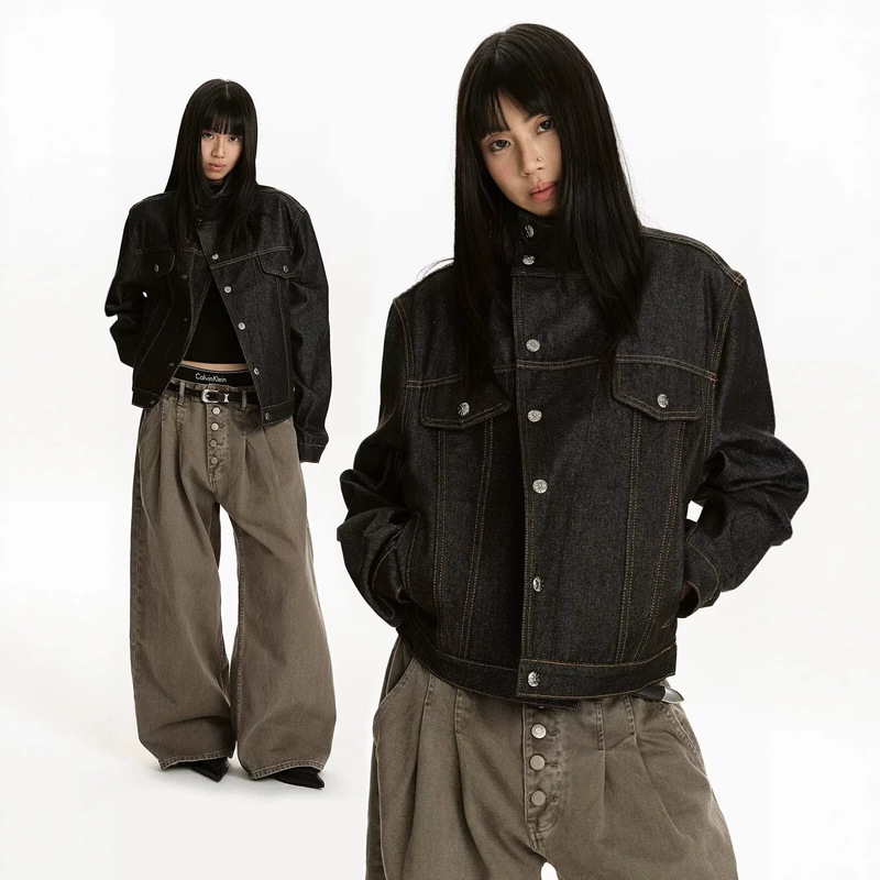 American retro high-end style stand-up collar black jacket, unisex, loose fit, casual, diagonal placket, short workwear jacket American retro high-end style stand-up collar black jacket, unisex, loose fit, casual, diagonal placket, short workwear jacket