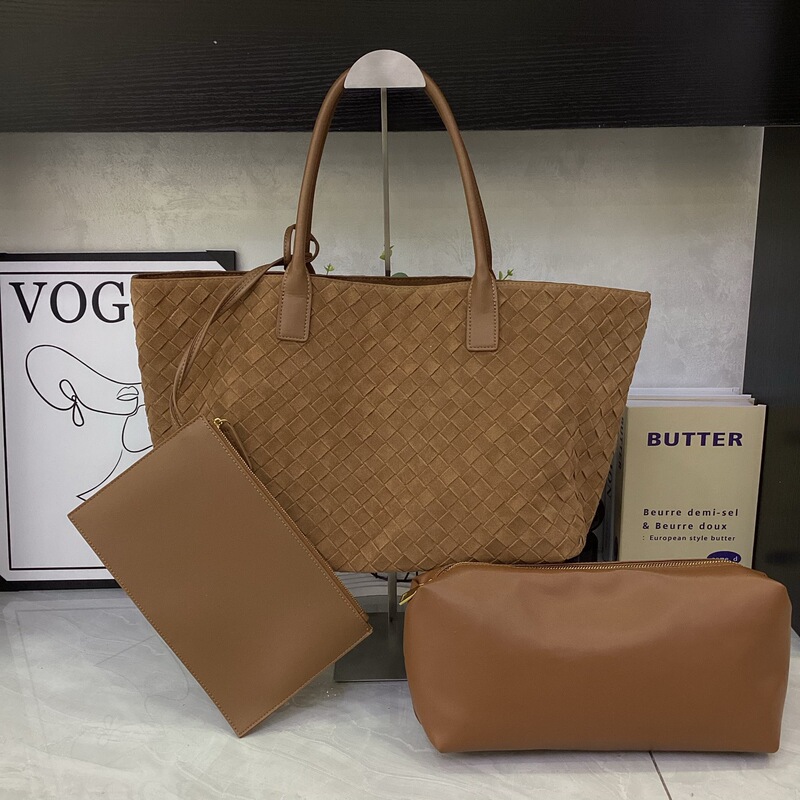 In-Stock Bv Autumn and Winter Suede Woven Large Tote Bag Fashionable Commuter Shoulder Underarm Bag Large Capacity Versatile Women's Foreign Trade