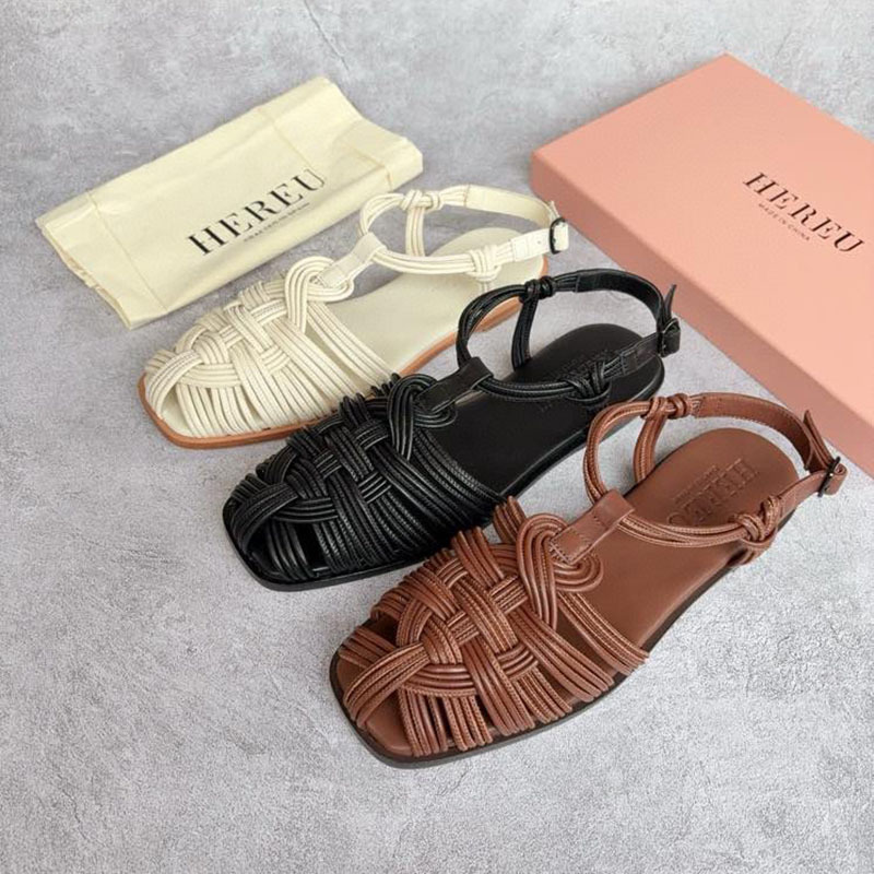 Niche New Hereu Sheepskin Woven Sandals Women's Summer Beach Shoes Outwear Flat Fisherman's Roman Shoes