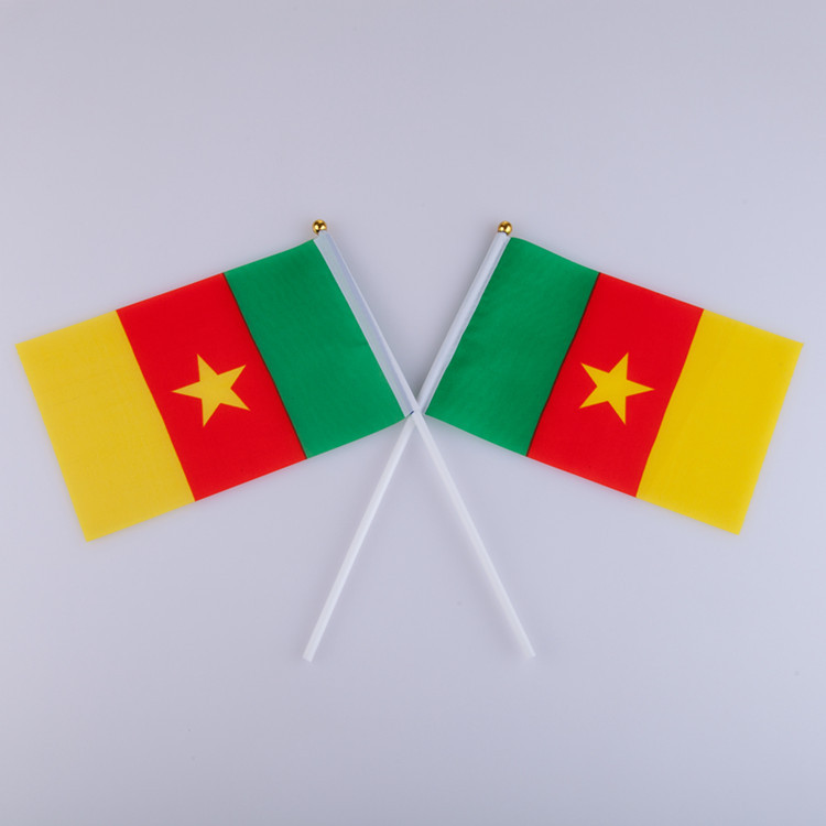 N.° 7 y n.° 8 Copa Mundial de Qatar 2022 32 equipos ondeando banderas a mano, banderas de todos los países, artículos de animación.