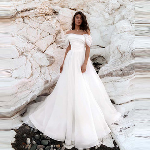 European and American Foreign Trade Wedding Dress Bride's Slimming off-shoulder Mori Princess Pontoon Skirt French Style Out-door Yarn Elegant Light Wedding Dress