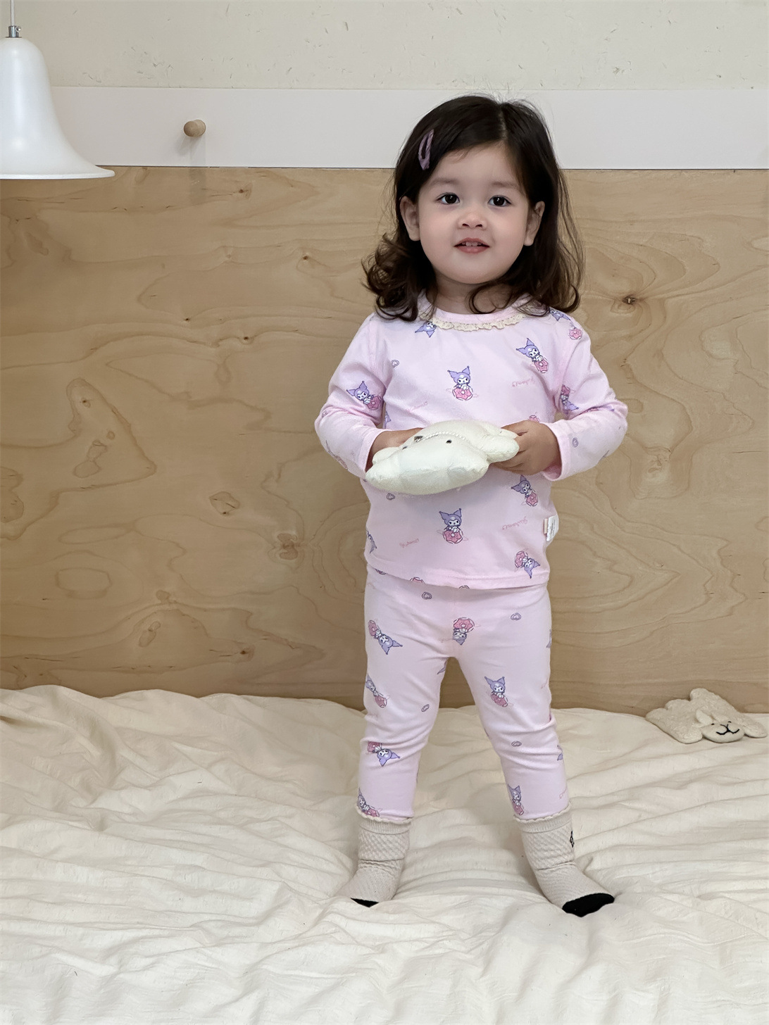 Pijamas infantiles de otoño conjunto de casa 2025 ropa de otoño ropa infantil coreana pijamas niñas ropa de hogar dos piezas