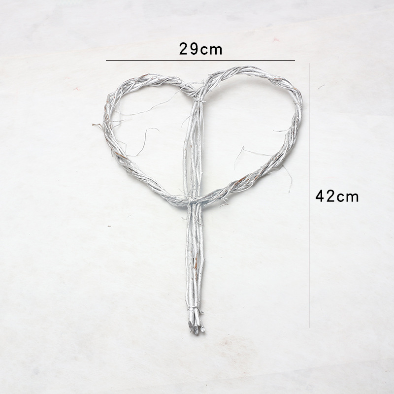 El anillo del corazón es de color plateado; Ver opciones