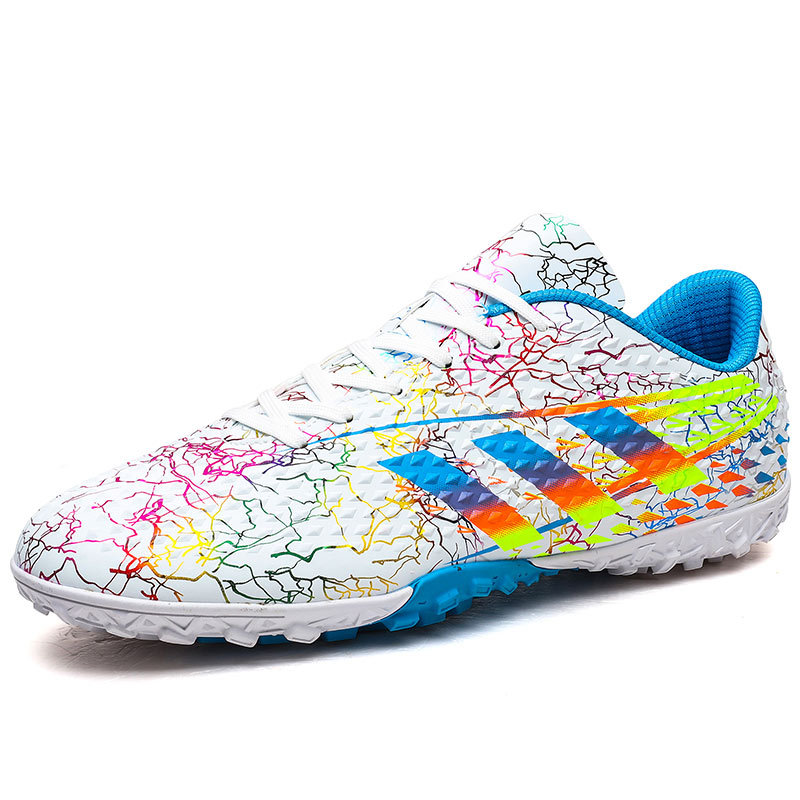 Fábrica de nuevos zapatos de entrenamiento de clavos largos zapatos de entrenamiento de clavos jóvenes estudiantes zapatos de entrenamiento de fútbol