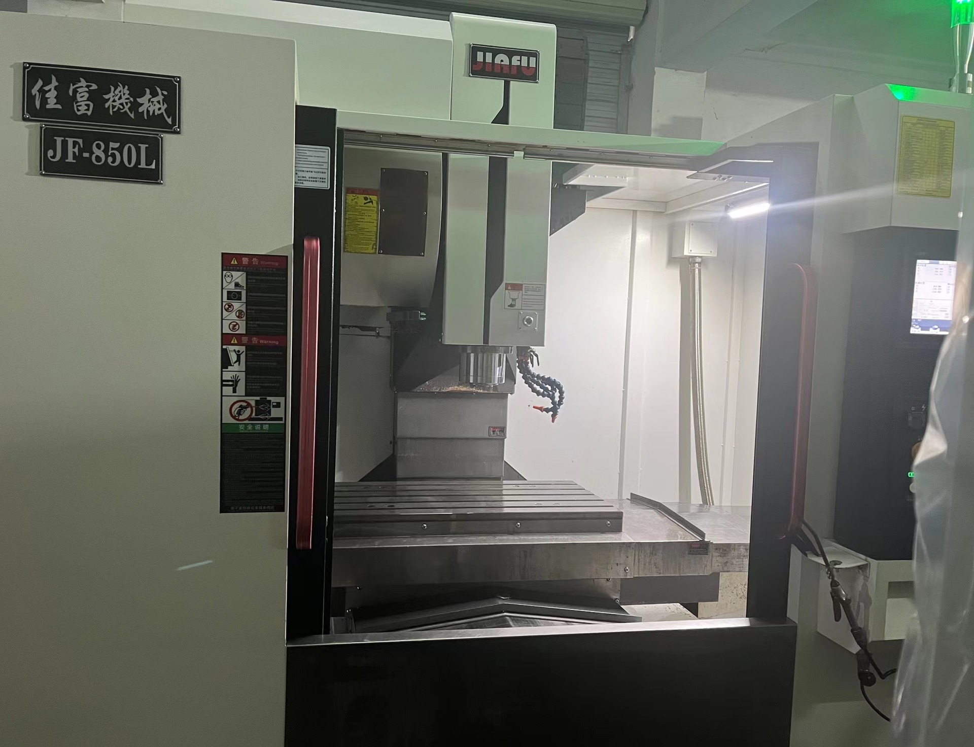 工厂出售二手佳富数控加工中心JF850L二线一硬加工中心三菱M80A
