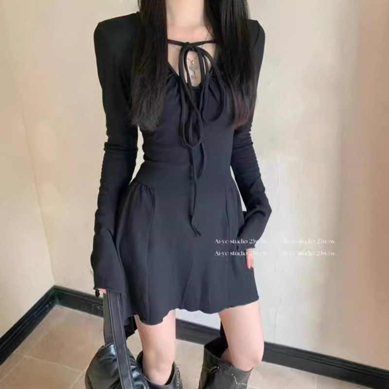 Design Pleated Black Long-sleeved Waist dress Women's Autumn and Winter Slim-fit All-match Hot Girl Strap Irregular Skirt Design Pleated Black Long-sleeved Waist dress Women's Autumn and Winter Slim-fit All-match Hot Girl Strap Irregular Skirt