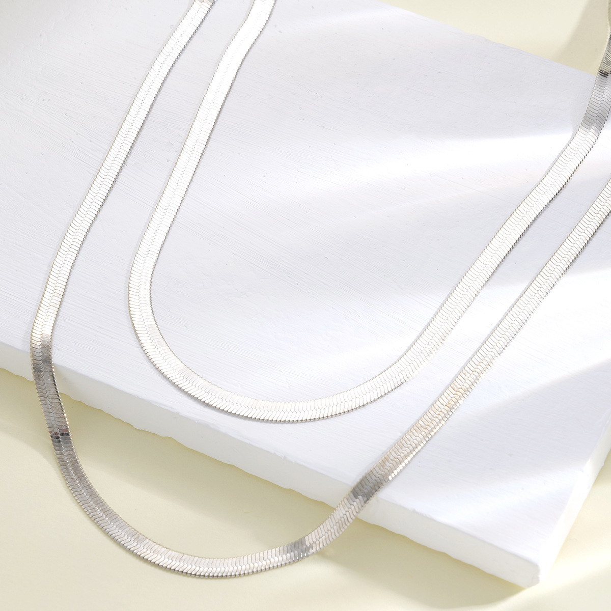 Multi Layer Stacked Flat Snake Bone Necklace Alloy Clavicle Chain_voghion.com