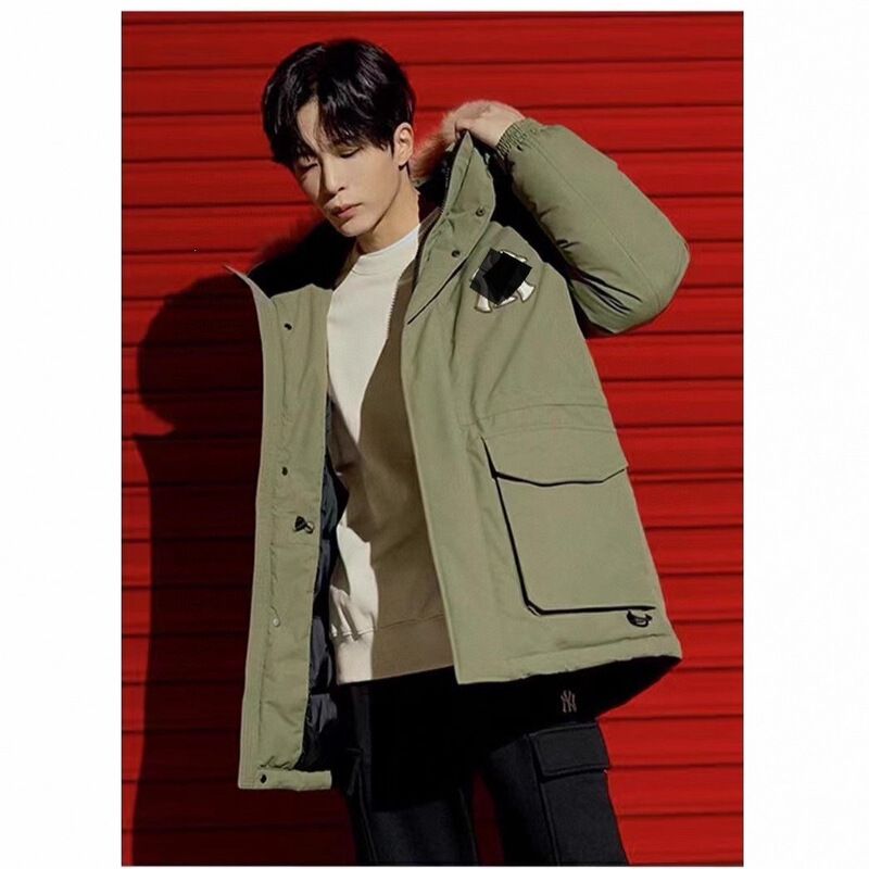 2025 New Model Yankees MLB Style Fur Collar Workwear White Duck Down Jacket for Couples 2025 New Product