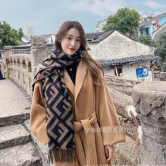 秋冬高品质FD羊毛围巾女老花F字母羊绒披肩双面保暖围脖网红加厚