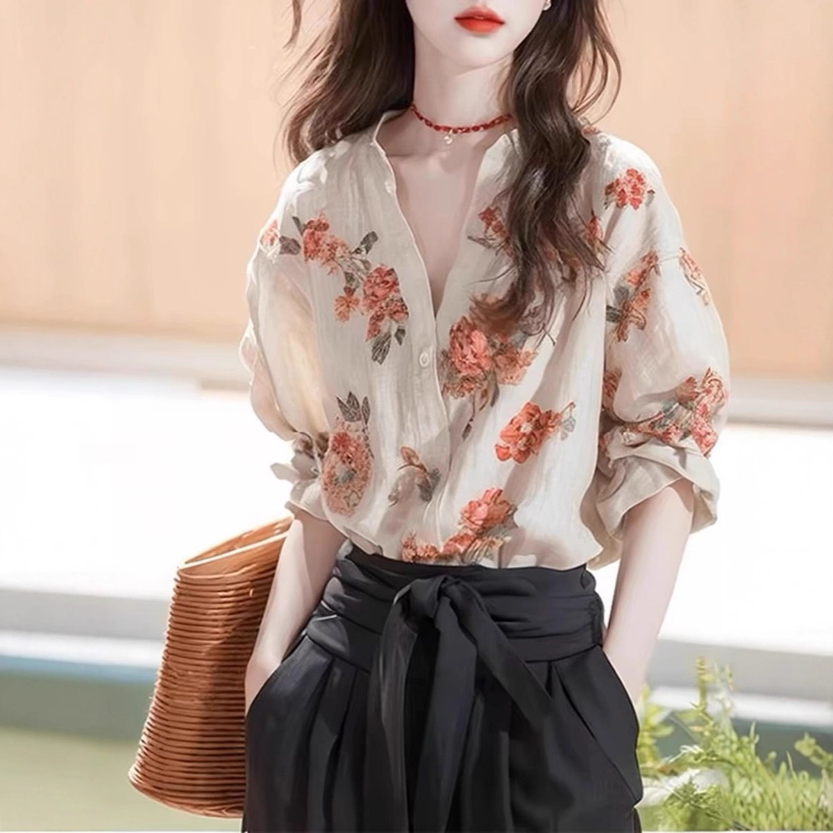 Áo sơ mi nữ dài tay họa tiết hoa nhí đi làm — Màu ảnh chi tiết 3