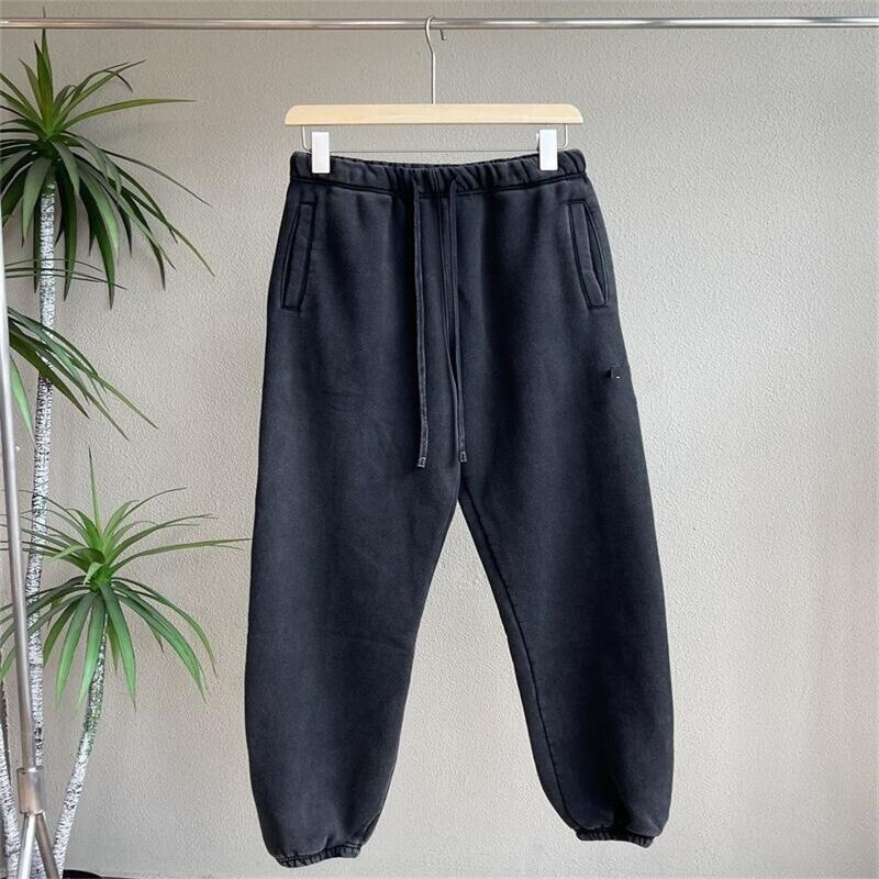 24SS pantalones de terciopelo primavera y otoño pareja nueva línea de tracción de pies pequeños y pantalones de invierno