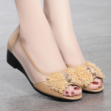 夏季新款坡跟凉鞋女鱼嘴鞋平底中跟软底中老年网纱妈妈鞋女鞋